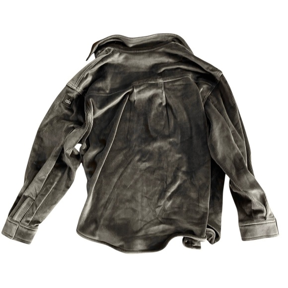 Alo Ribbed Velour Mountain Side Shacket - Picture 3 of 5